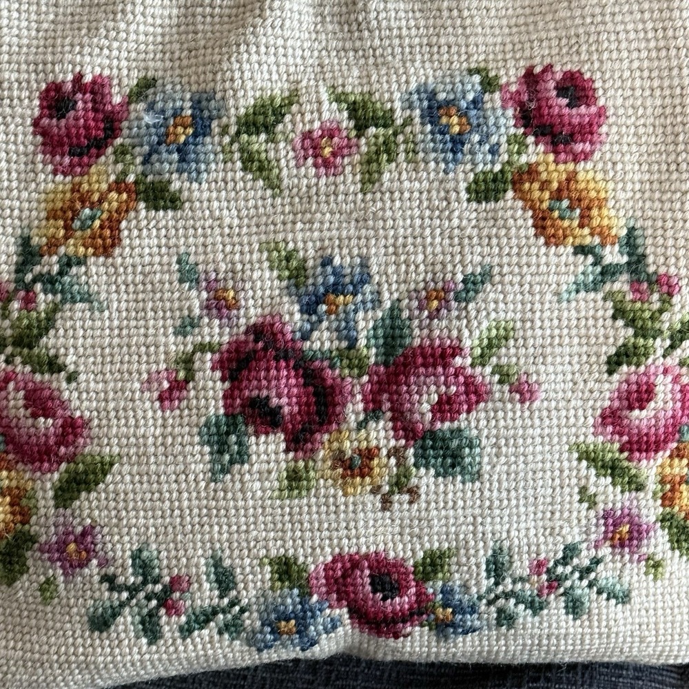 VTG  1930s Petit Point Needlepoint Tapestry Floral Purse Handbag Metal Strap GUC - Picture 2 of 16